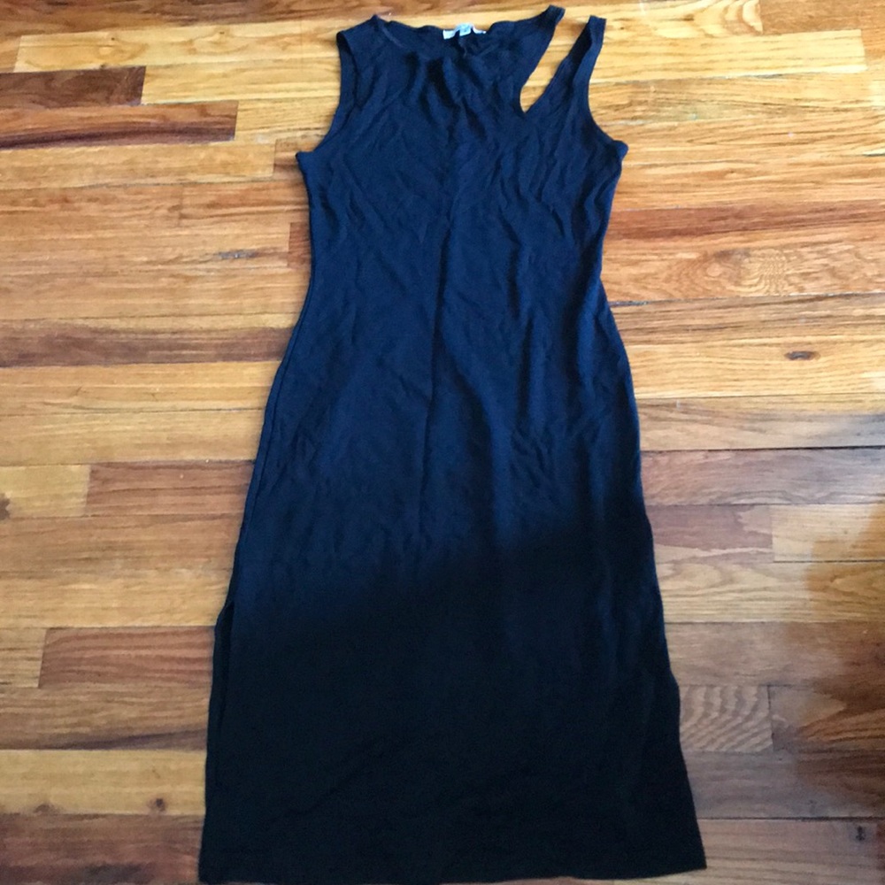 Black sleeveless Dress